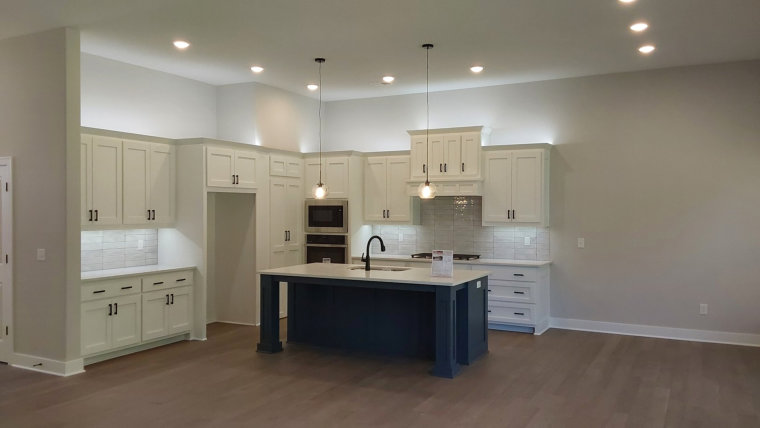 THE KLIPPENSTEIN - RANCH by PRO BUILDERS