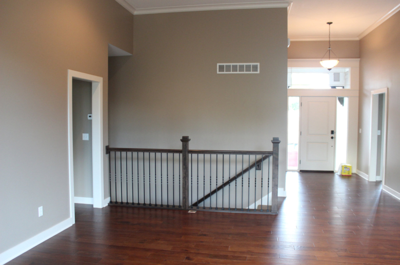 ENRTY & STAIRWELL