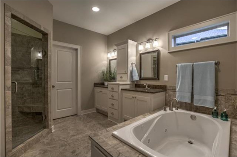 THE KAUFMANN - REVERSE - MASTER BATHROOM