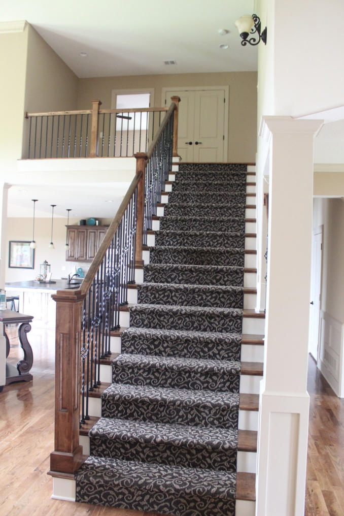 THE CHADRICK - 1 1/2 STORY - STAIRWAY