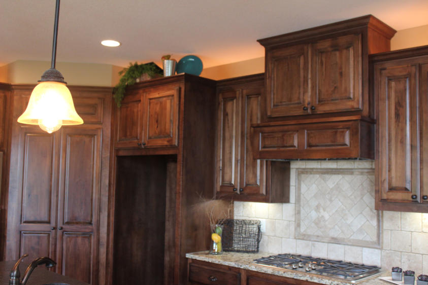 THE CHADRICK - 1 1/2 STORY - HARD MAPLE CABNETRY