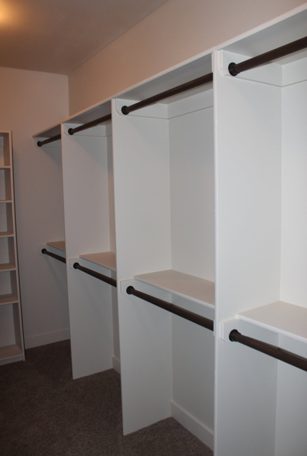 THE KAUFMANN - REVERSE - MASTER CLOSET