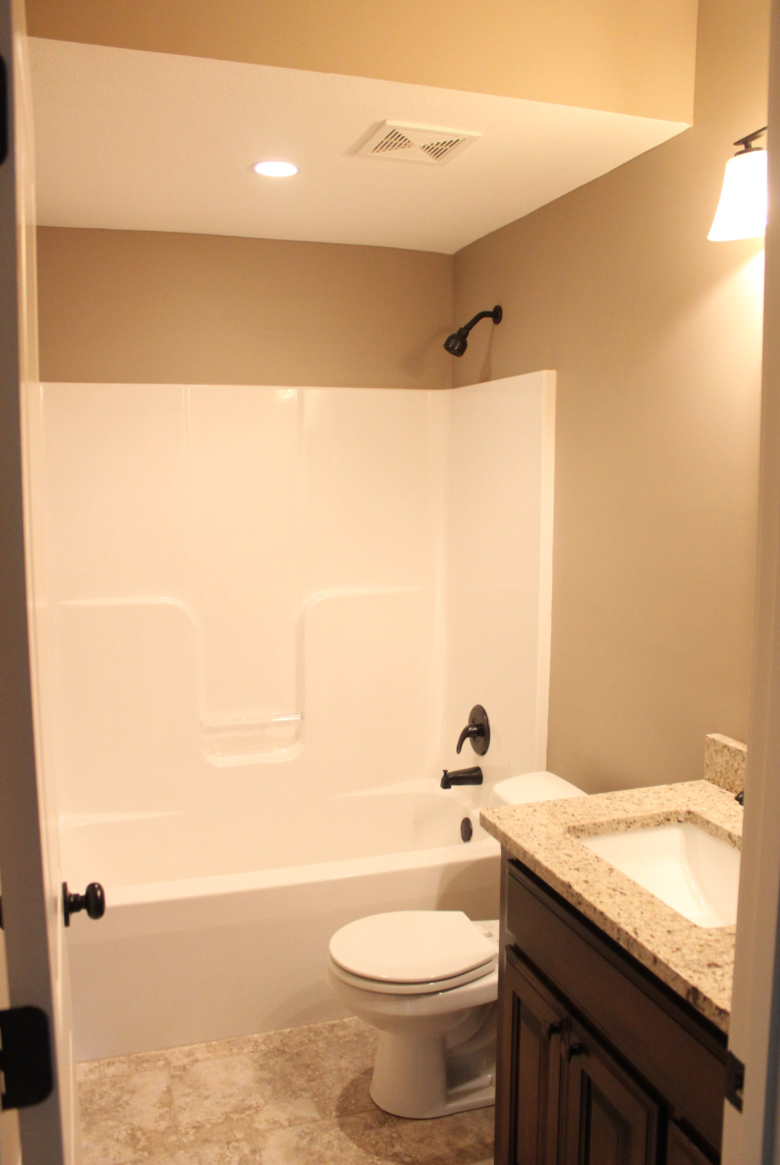 THE KAUFMANN - REVERSE - LOWER BATHROOM