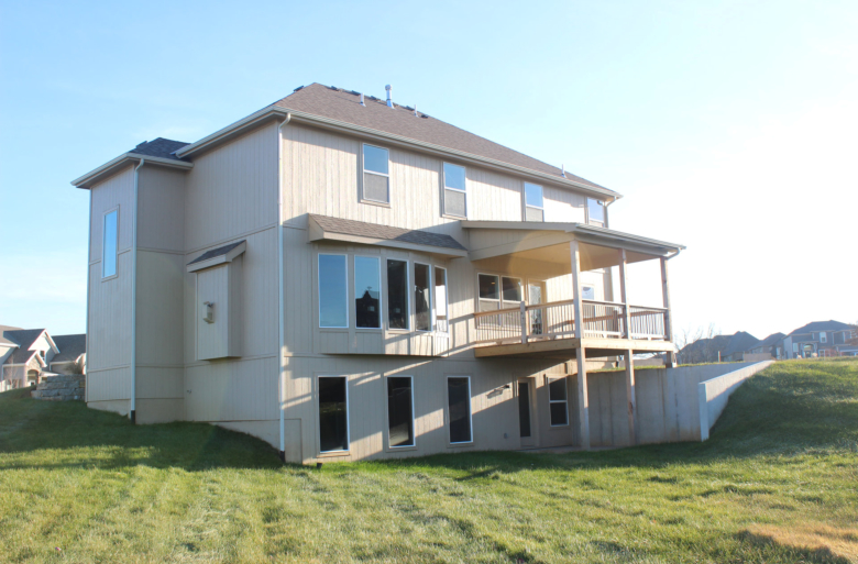 THE KALLMEYER - 2 STORY - LARGE BACK YARD
