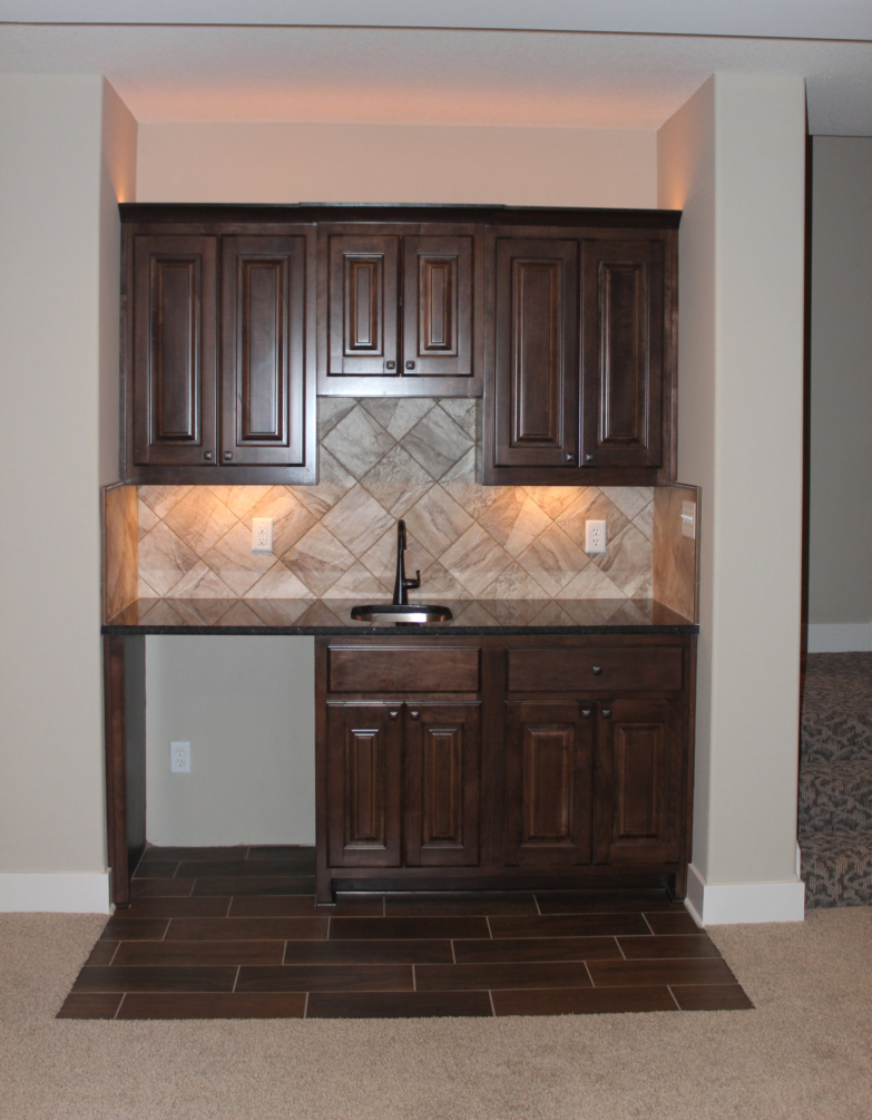 THE KAUFMANN - REVERSE - WALK UP - WET BAR