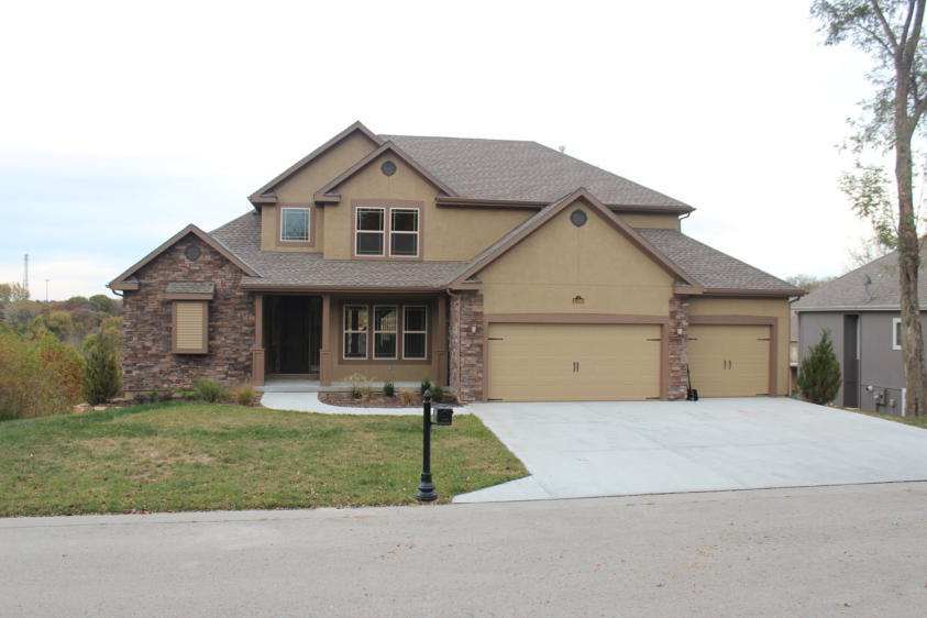 THE CHADRICK - 1 1/2 STORY - EXTERIOR