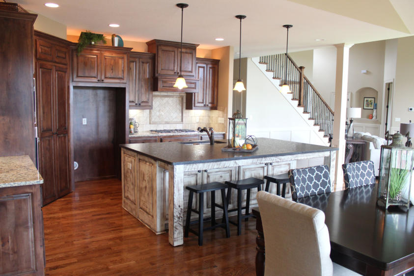 THE CHADRICK - 1 1/2 STORY - CUSTOM KITCHEN