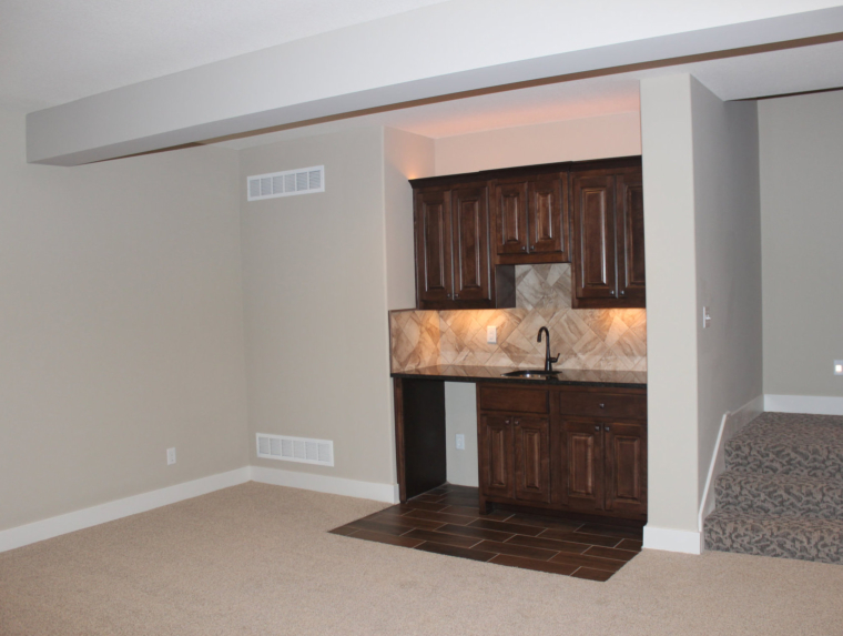 THE KAUFMANN - REVERSE - WET BAR - REC ROOM