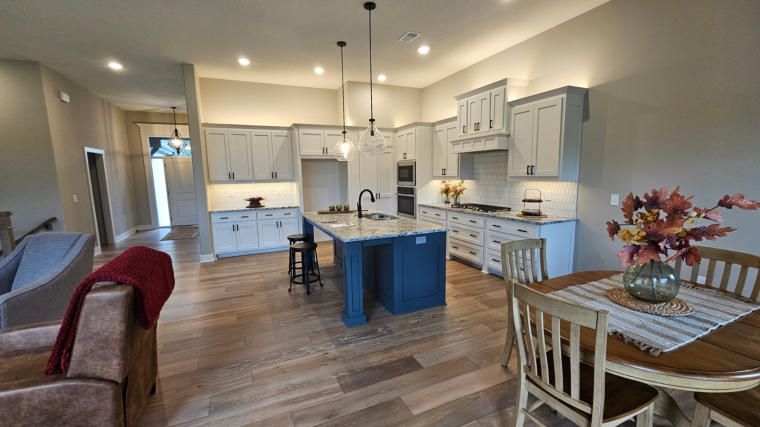 THE KLIPPENSTEIN - RANCH by PRO BUILDERS